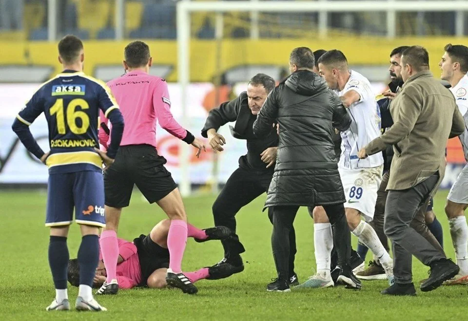 Ankaragücü Eski Başkanı Faruk Koca'ya Hakem Saldırısı Davasında Hapis Cezası (1)