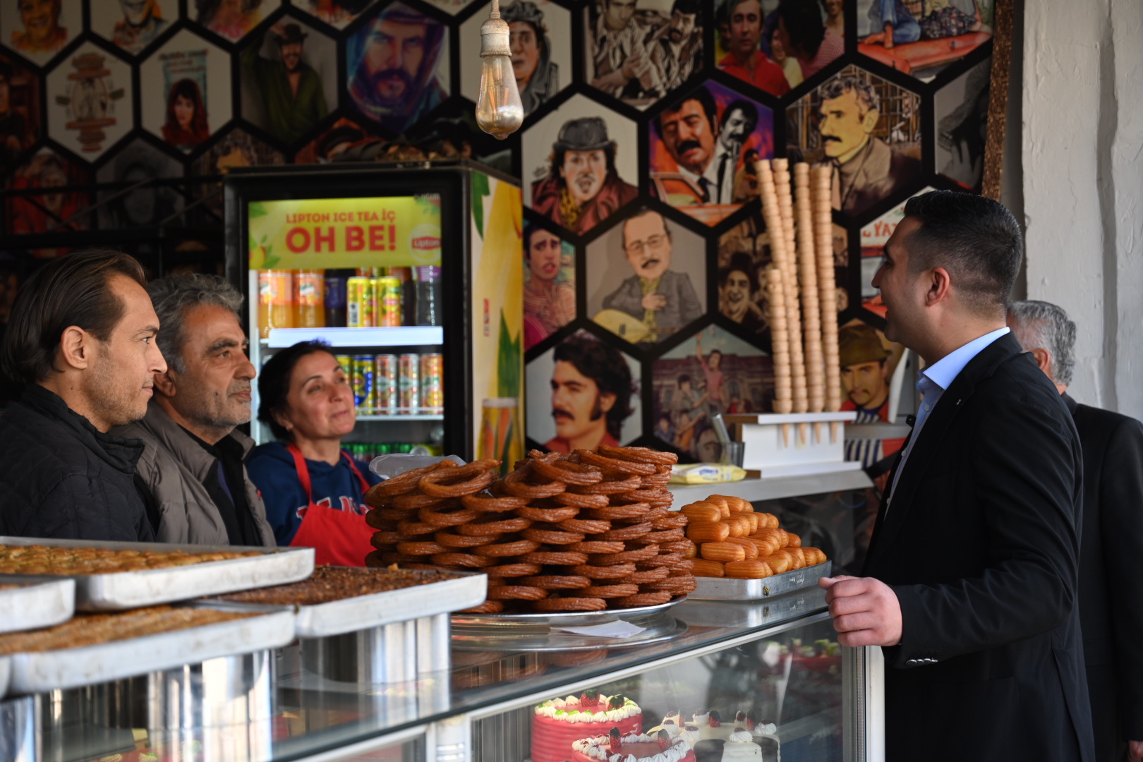 Başkan Olcar’dan Andırın Caddesi’nde Esnaf Ziyareti (7)