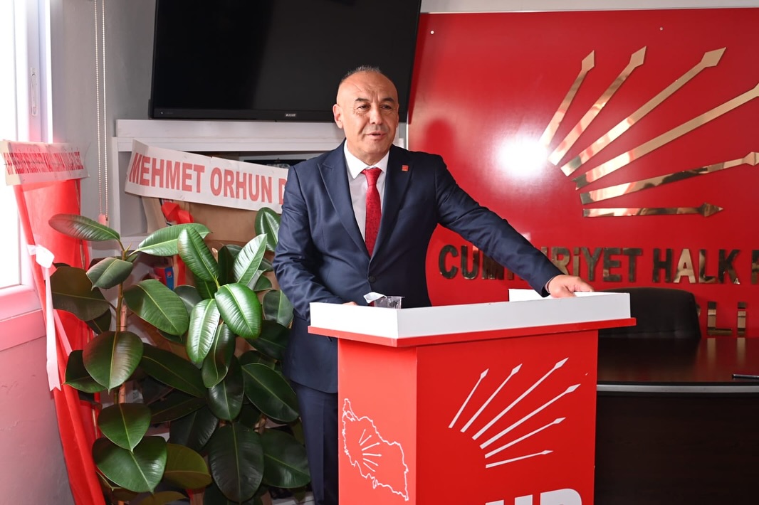 Chp Kadirli İlçe Başkanlığı, 24 Kasım Öğretmenler Günü’nü Coşkuyla Kutladı (1)