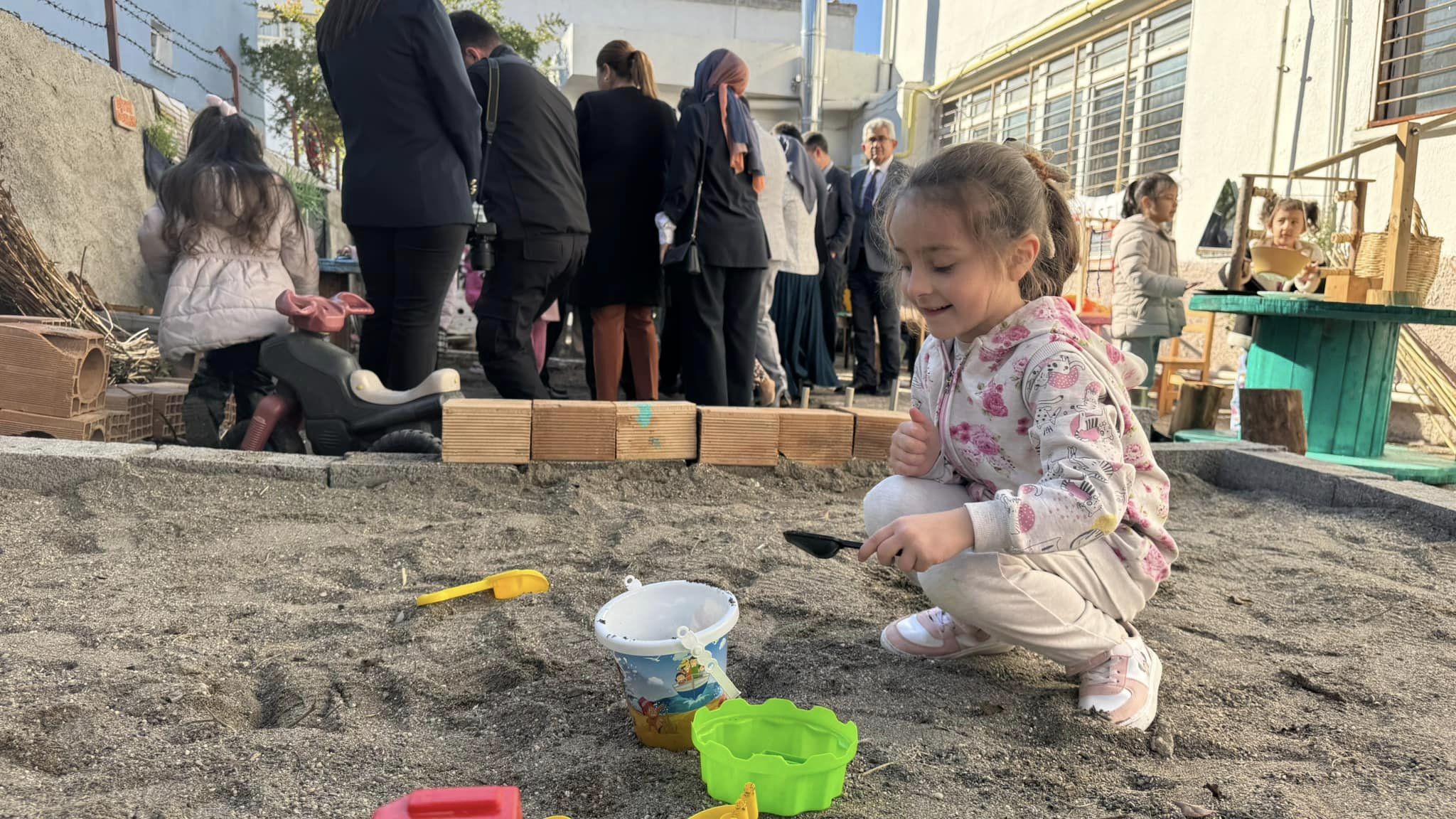 Kadirli’de Açık Hava Sınıfı Projesi Hayata Geçti (3)