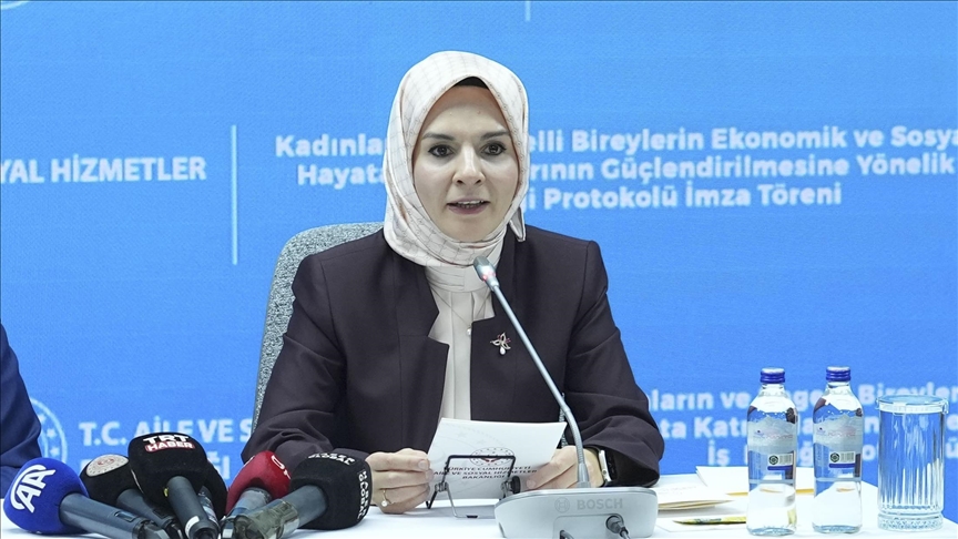 Aile Ve Sosyal Hizmetler Bakanı Göktaş