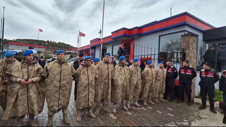 Balıkesir'deki Patlayıcı Fabrikasında Meydana Gelen Patlama Köylüleri Korkuttu (3)