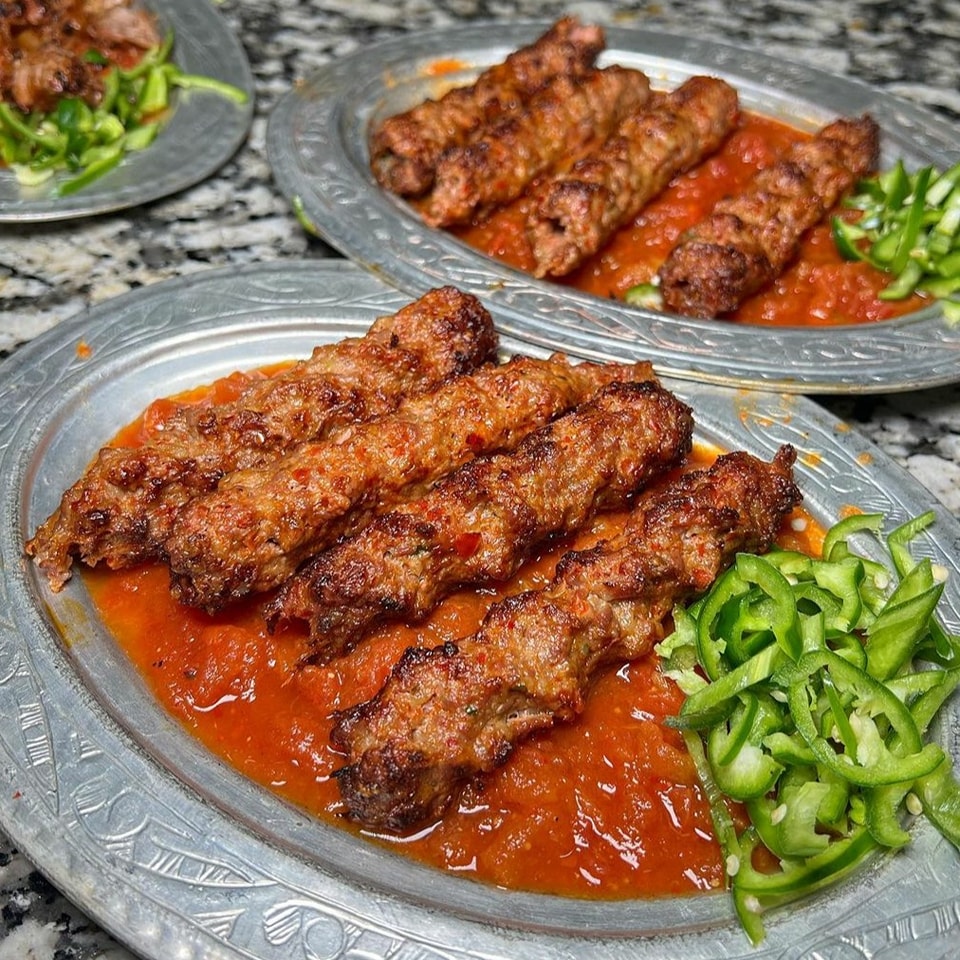 Gaziantep Mutfağının Altı Ezmeli Kebabın Eşsiz Lezzeti