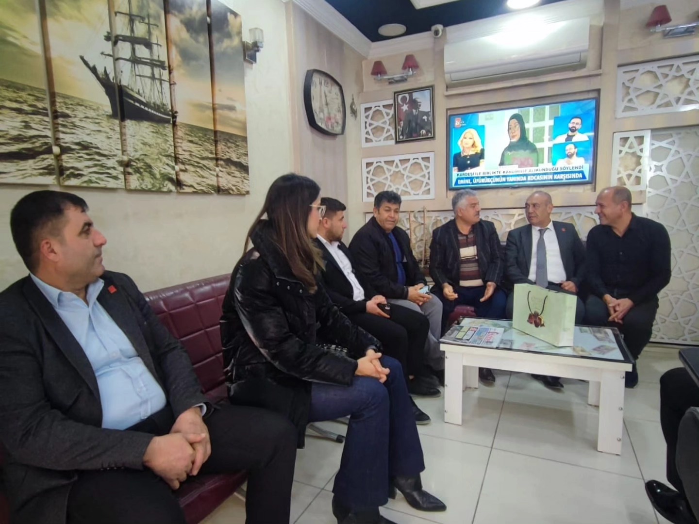 Chp Kadirli İlçe Başkanlığı’ndan Berberler Ve Kuaförler Odası’na Ziyaret (2)