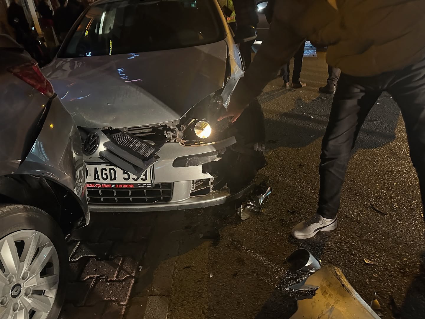 Düziçi’nde Zincirleme Kaza 4 Araç Hasar Gördü (5)