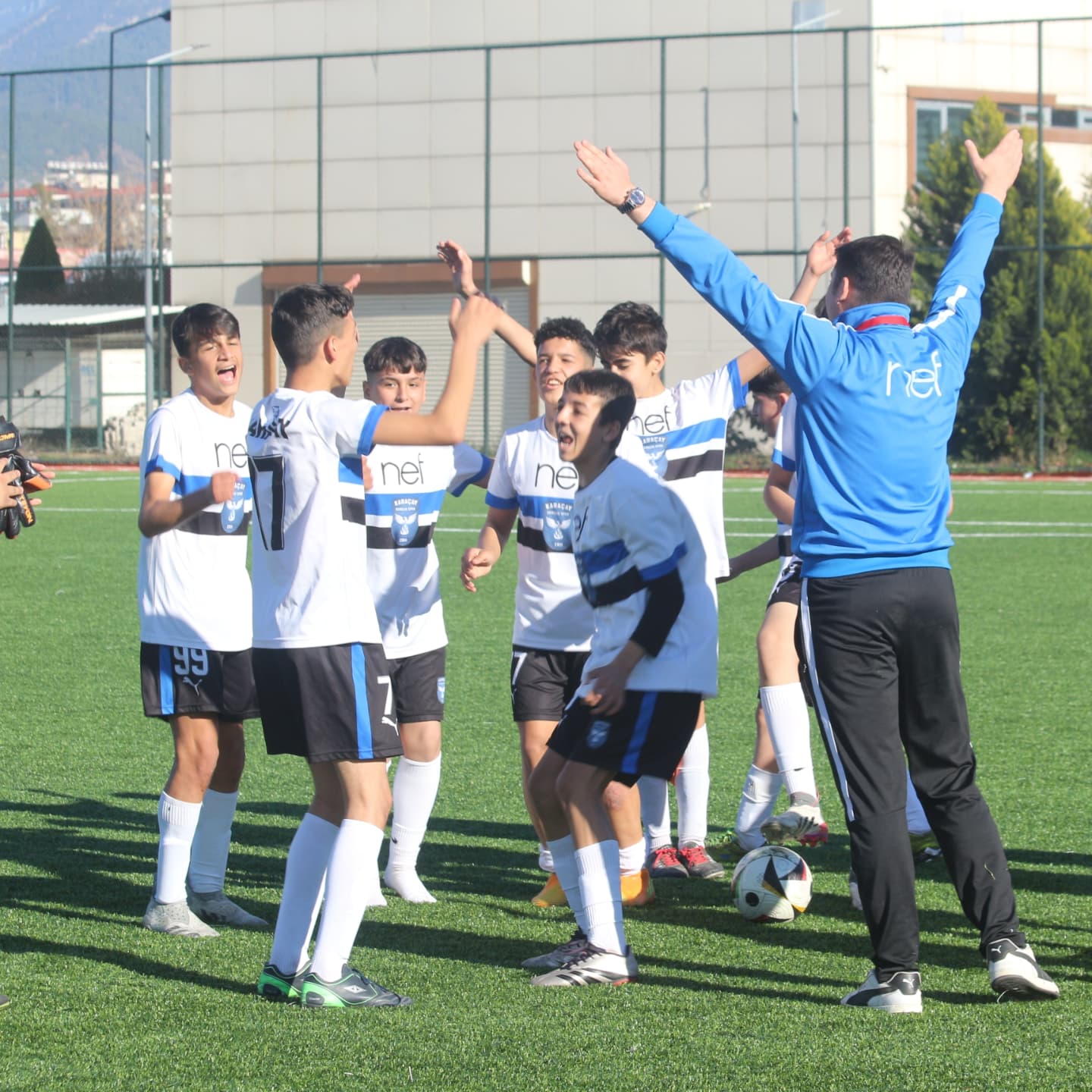 Karaçay Gençlik Spor Yarı Finalde!-1