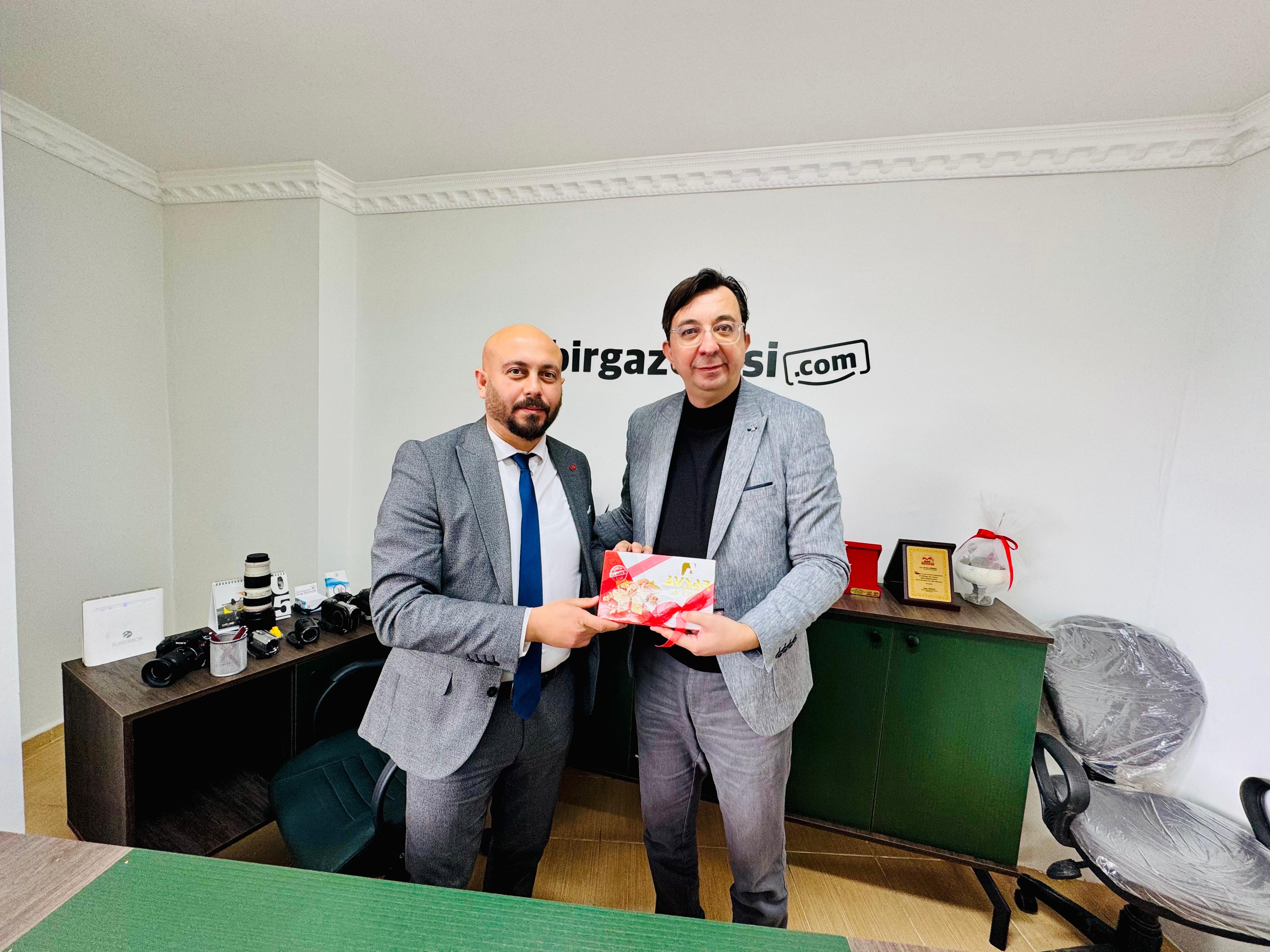 Agf Ve Bi̇k’ten Sabır Gazetesi’ne Ziyaret (4)