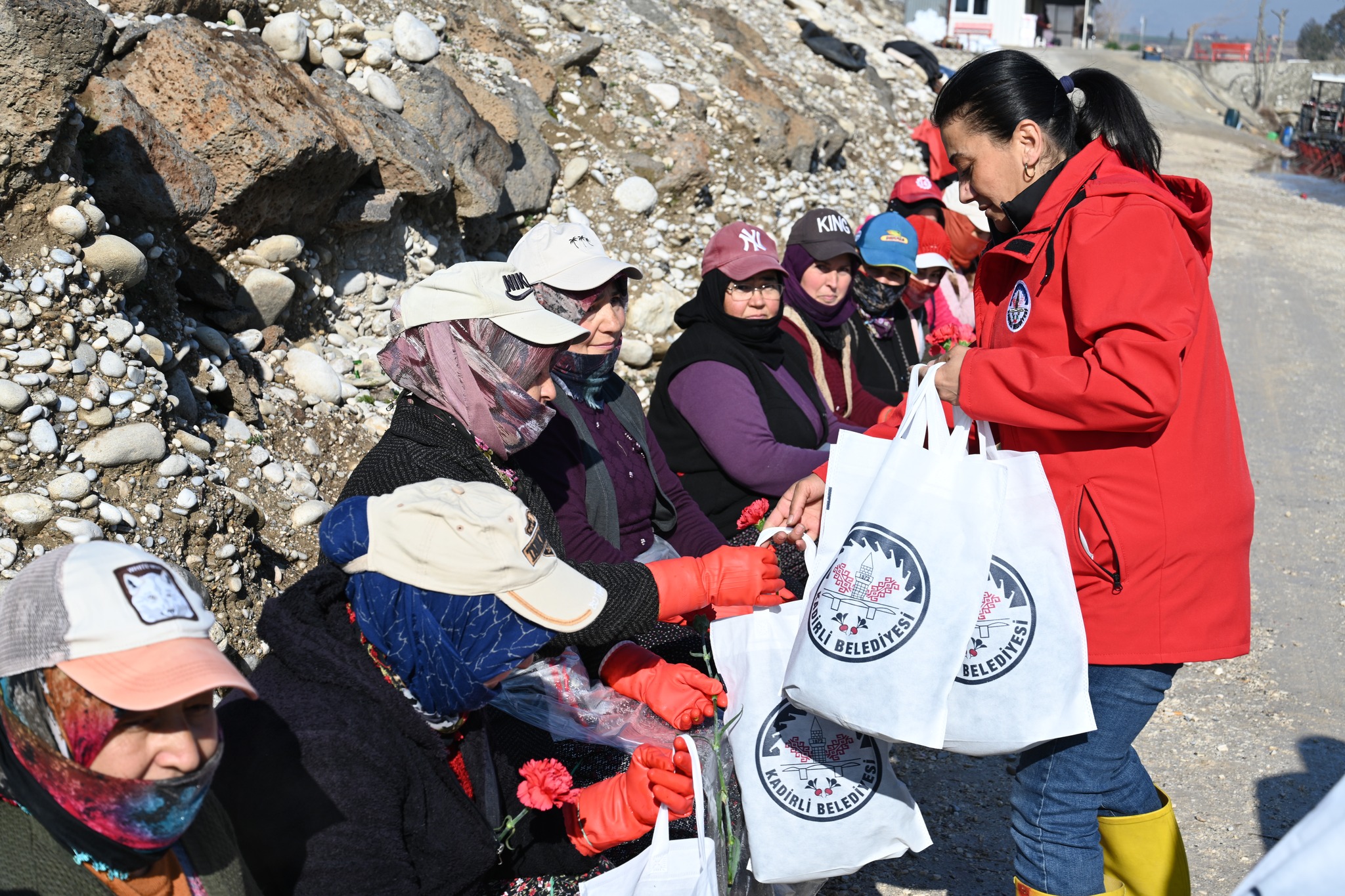 Başkan Olcar’dan Tarım İşçilerine Anlamlı Ziyaret (3)