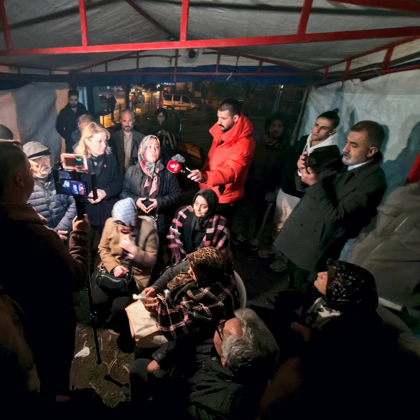 Chp’li Asu Kaya “Depremzedeler Haklı İsyanında Sonuna Kadar Haklı” (4)