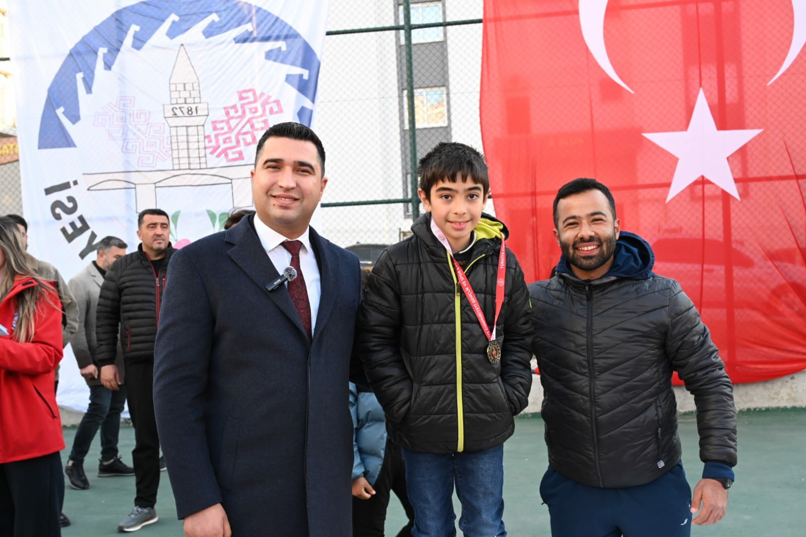 Kadirli’de Kurtuluş Bayramı Spor Turnuvalarında Şampiyonlara Ödül (9)