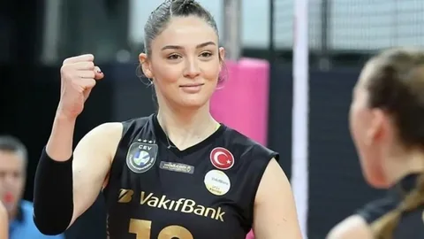 Zehra Güneş Voleybolda Yükselen Yıldız (1)-1