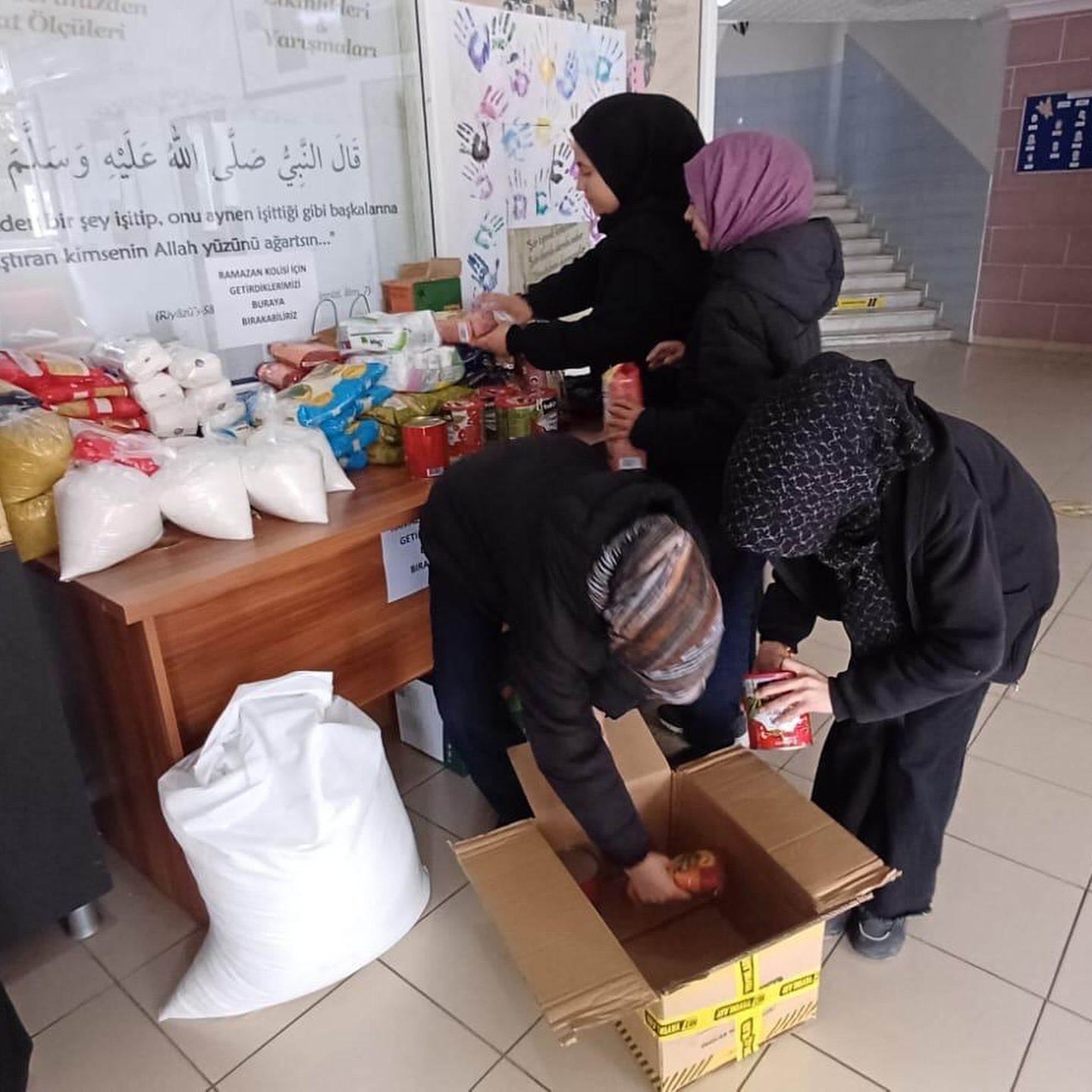 Düziçi İmam Hatip Ortaokulu'ndan Ramazan Yardımı (3)