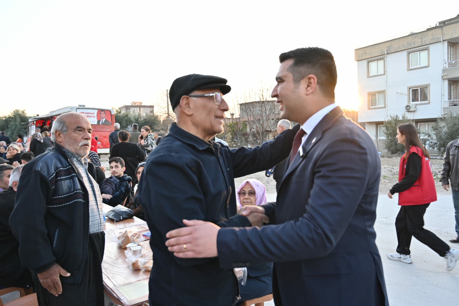 Kadirli'de Cengiz Topel Mahallesi’nde Gönül Sofrası Kuruldu (7)