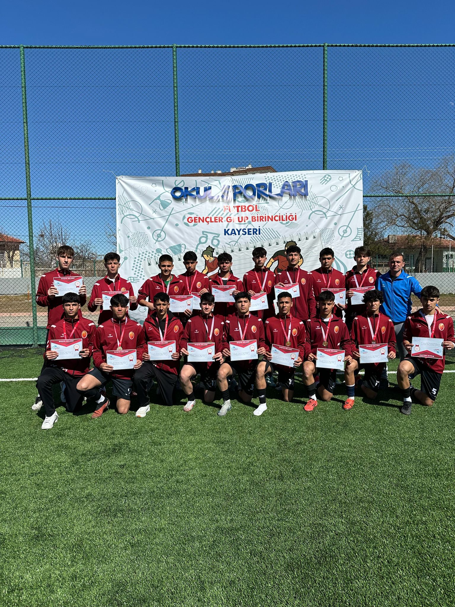 Osmaniye Samet Aybaba Spor Lisesi Kayseri’de Şampiyon Oldu! (4)