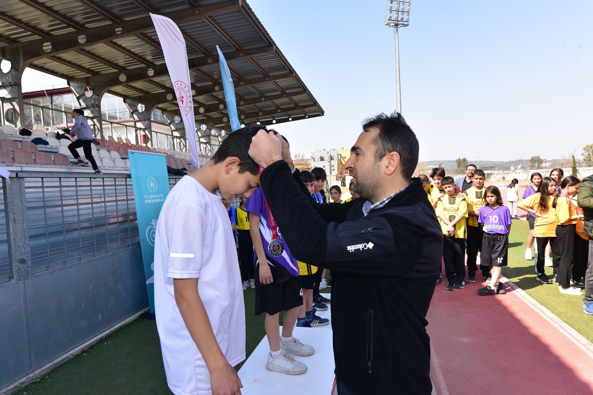 Osmaniye’de Genç Atletler Kıyasıya Yarıştı (5)