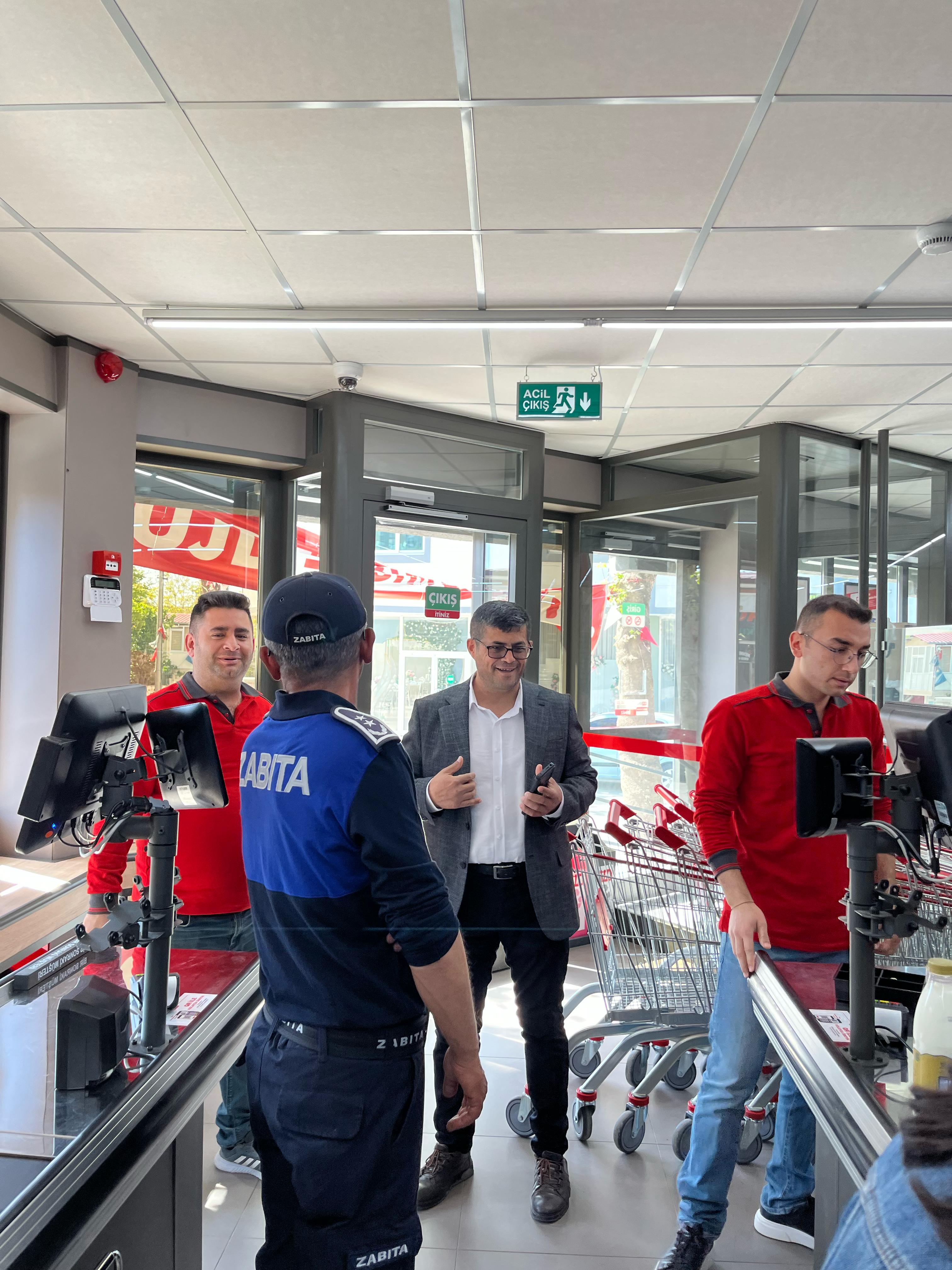 Düzi̇ci̇ Beledi̇yesi̇'nden İşyeri̇ Deneti̇mleri̇ (3)