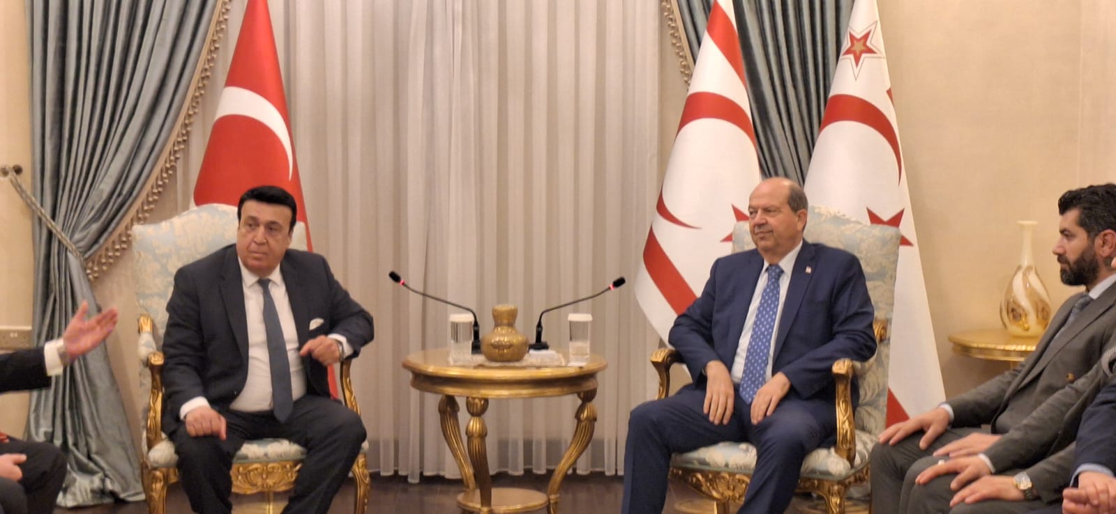 İş Dünyası Kıbrıs'a Çıkarma Yaptı (2)