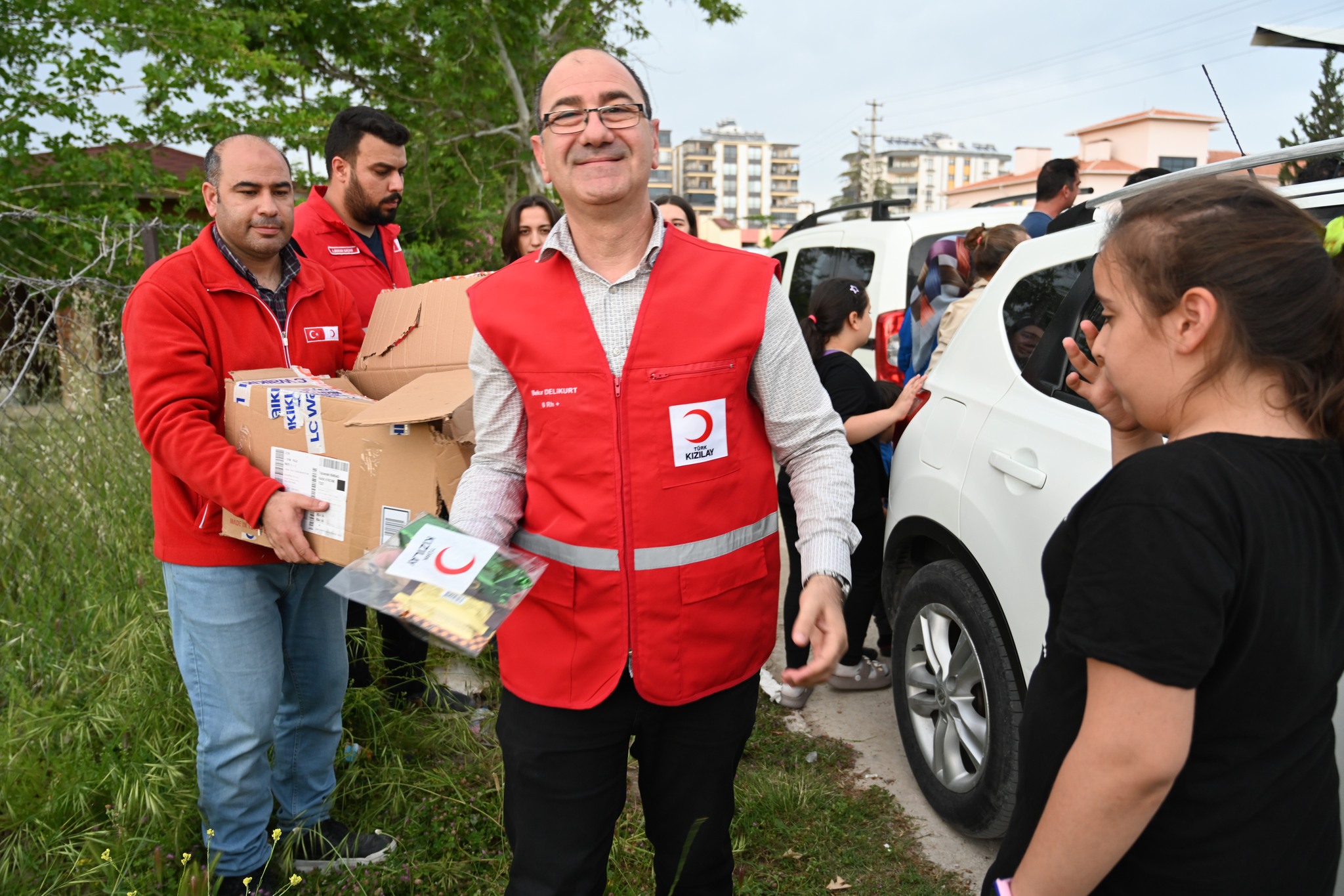 Kadirli’de Hacı Adayları Gözyaşlarıyla Uğurlandı (9)