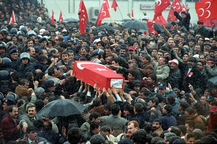 Türk Dünyasının Rehberi, Türk Milliyetçiliğinin Önderi Başbuğ Alparslan Türkeş (1)-2