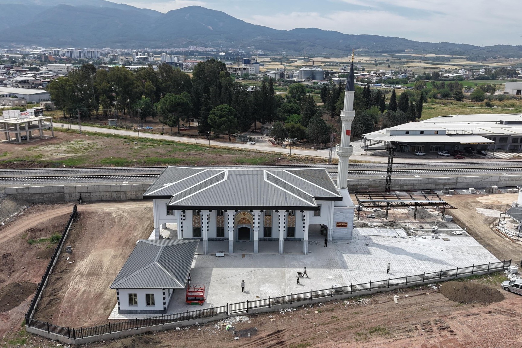 Cebelibereket Şehitlik Camii’nde Sona Yaklaşıldı (2)