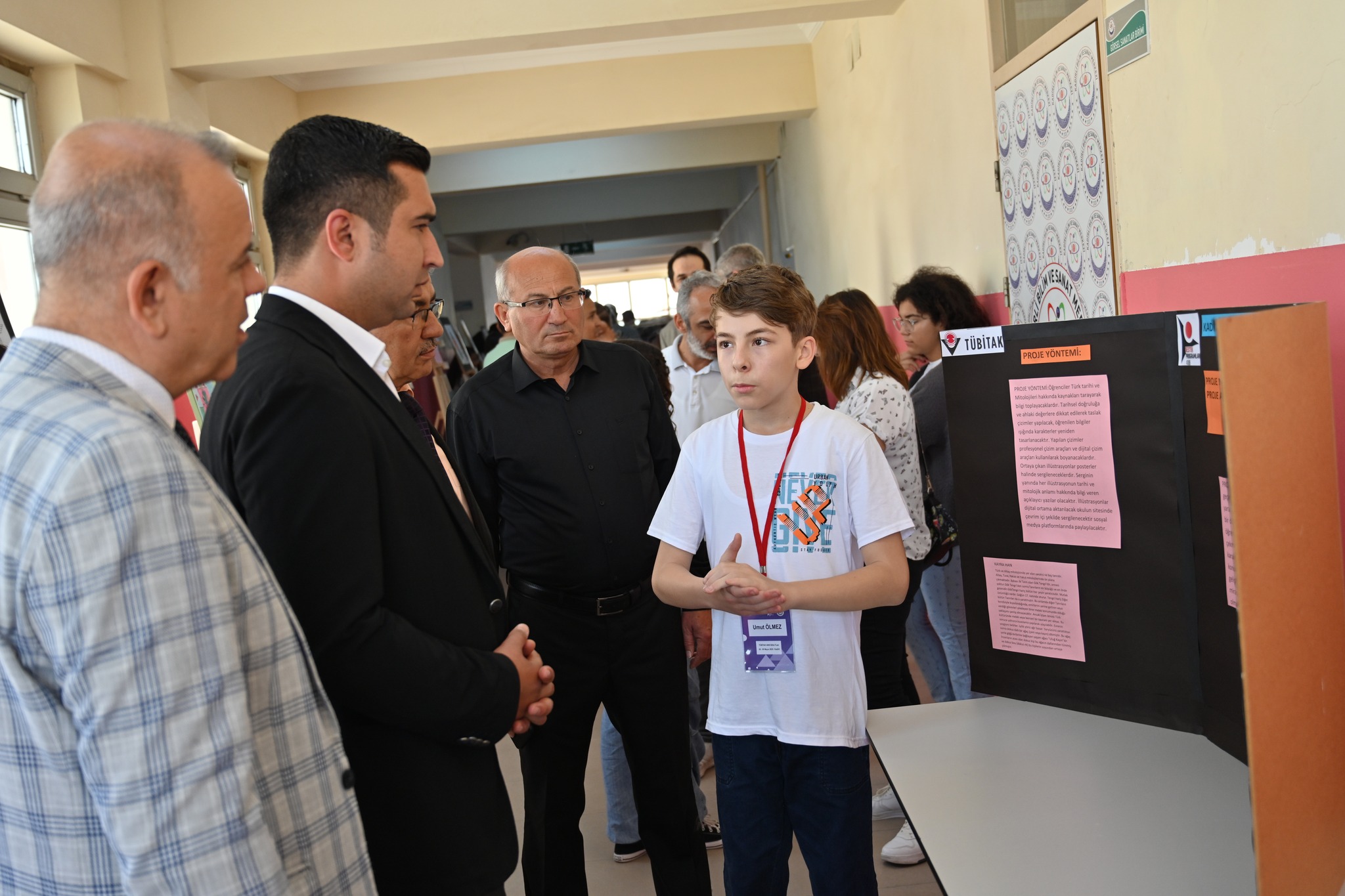 Kadirli’de Bilim Ve Teknoloji Rüzgarı Tübi̇tak 4006 Bilim Fuarı Açıldı (4)