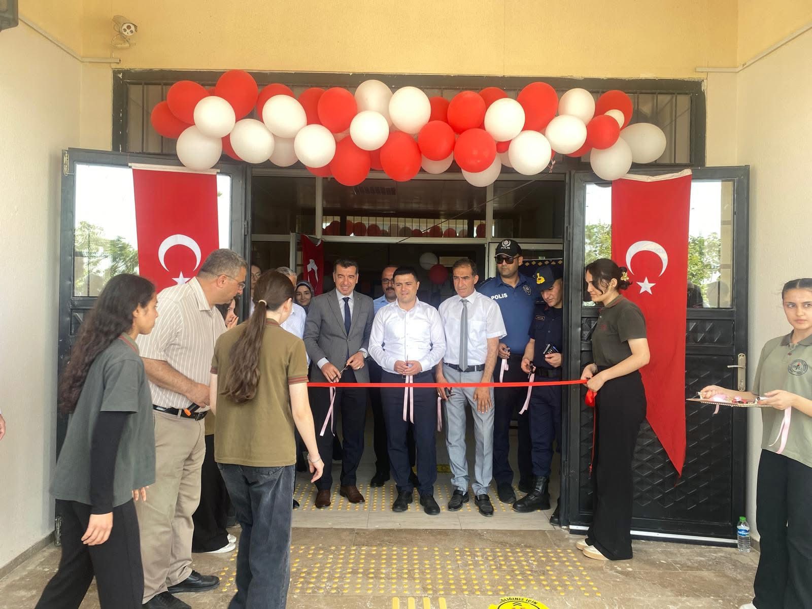 Sumbas’ta Tübi̇tak 4006 Bilim Fuarı İlgi Gördü (1)