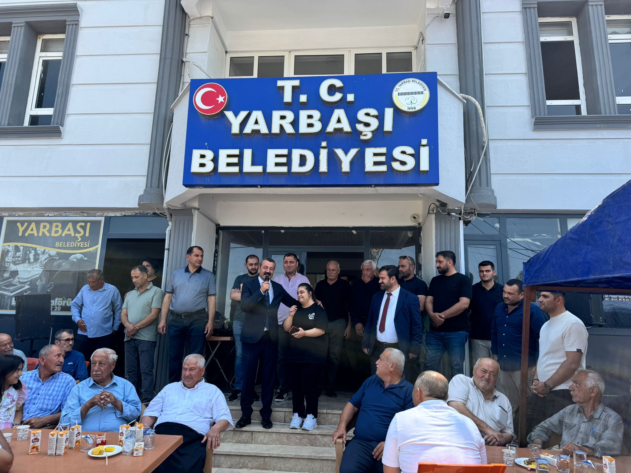 Başkan Aksoy, Hemşehrileriyle Gönül Gönüle Bayramlaştı (5)