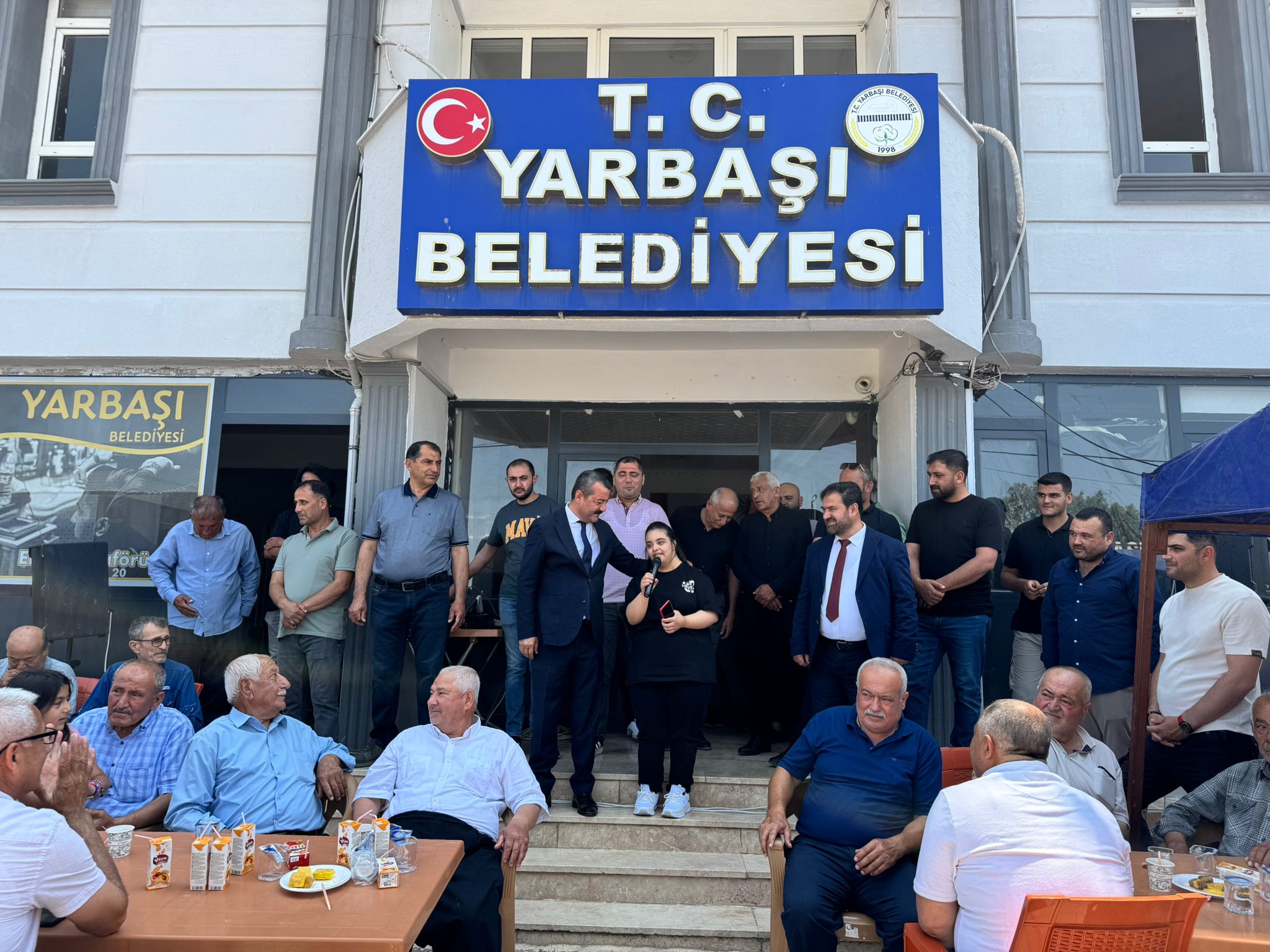 Başkan Aksoy, Hemşehrileriyle Gönül Gönüle Bayramlaştı (8)
