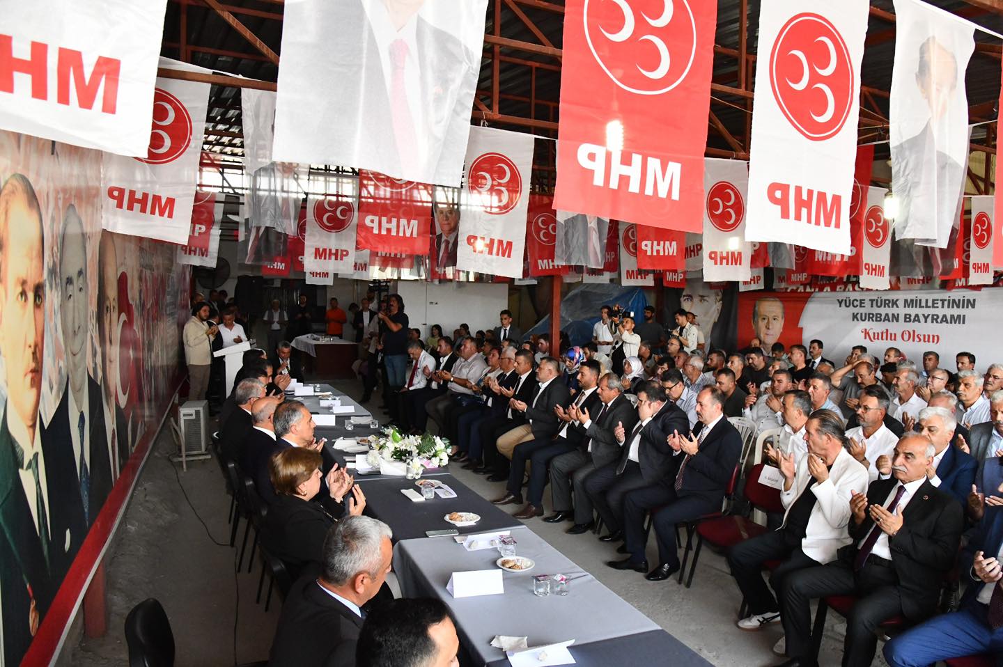 Başkan Çenet Mhp Bayramlaşmasında (3)