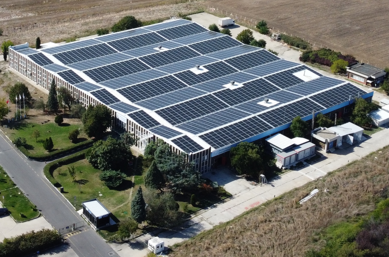 Cw Enerji, Tekirdağ'da Bir Firmanın Çatısına Ges Kurulumu Gerçekleştirdi