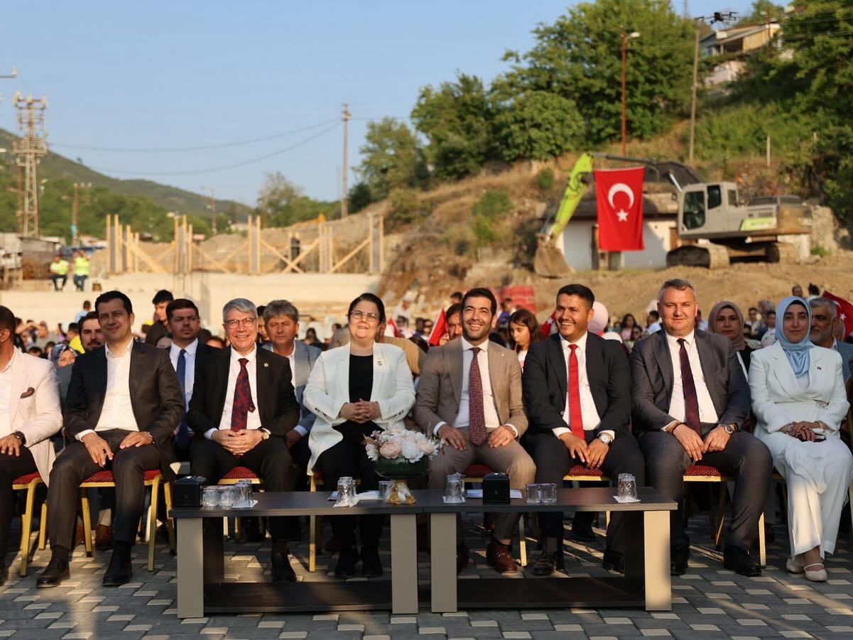 Gülsoy “Hasanbeyli Hemşehrilerimize Hayırlı Ve Uğurlu Olsun” (3)