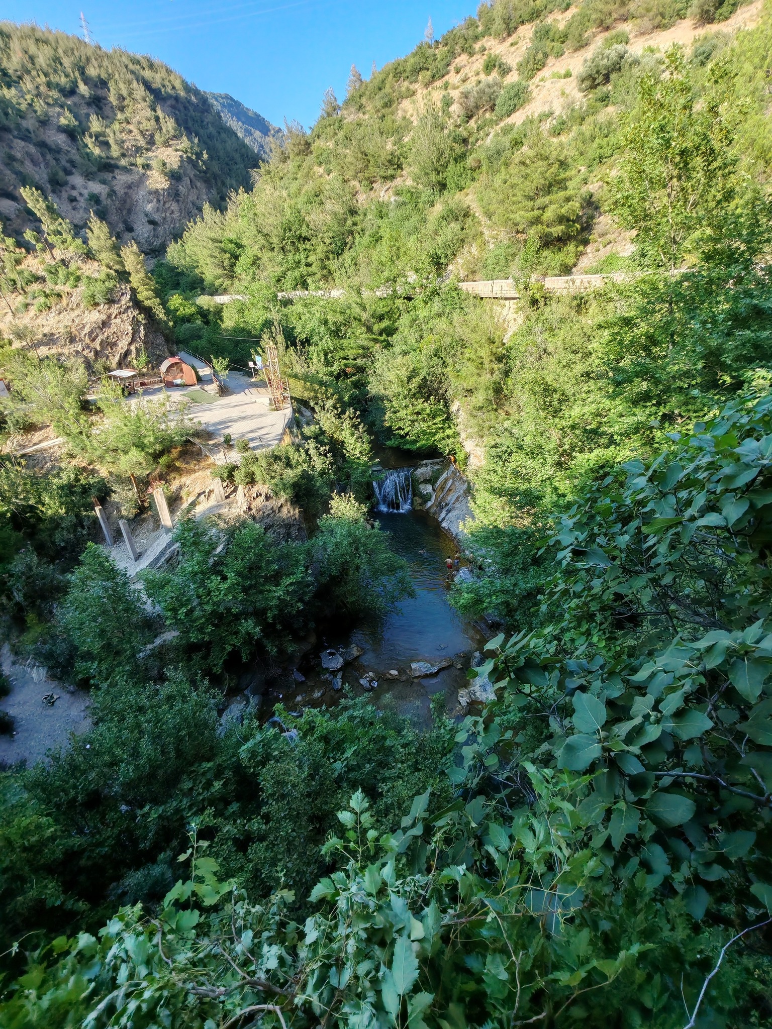 Karasu Şelalesi Doğaseverleri Büyülüyor (3)-1