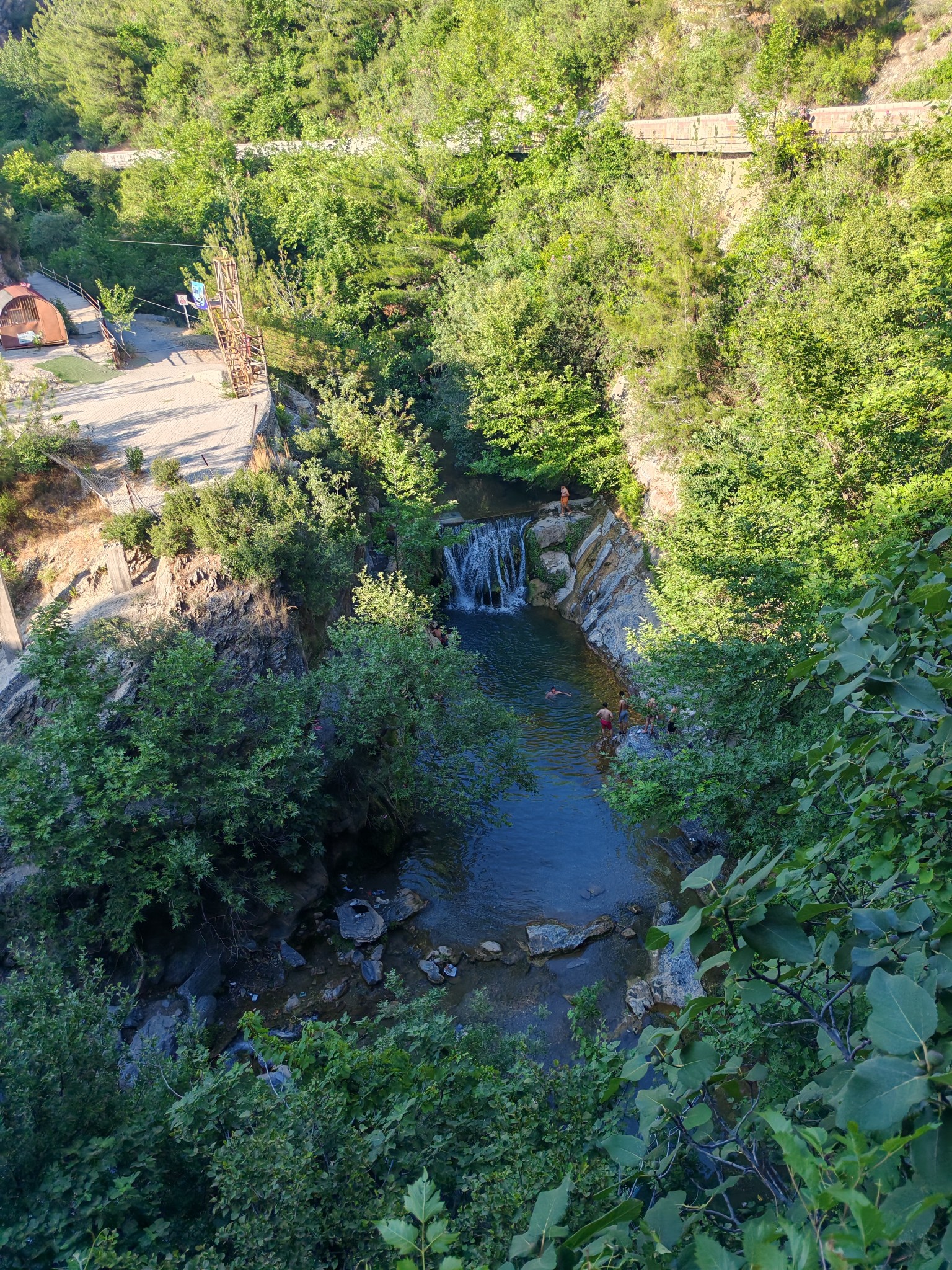 Karasu Şelalesi Doğaseverleri Büyülüyor (4)-1