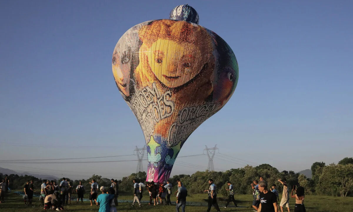 Sıcak Hava Balonu Düştü