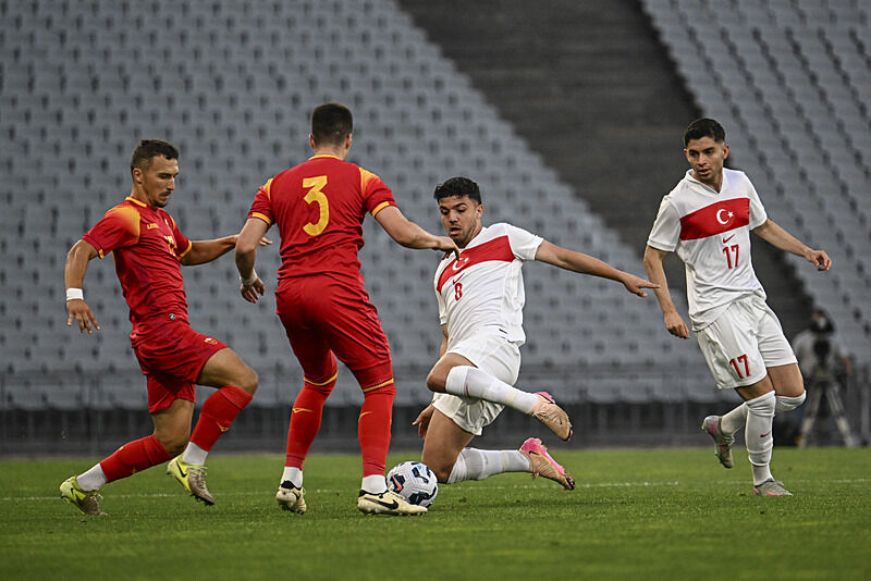Türkiye Arnavutluk U212