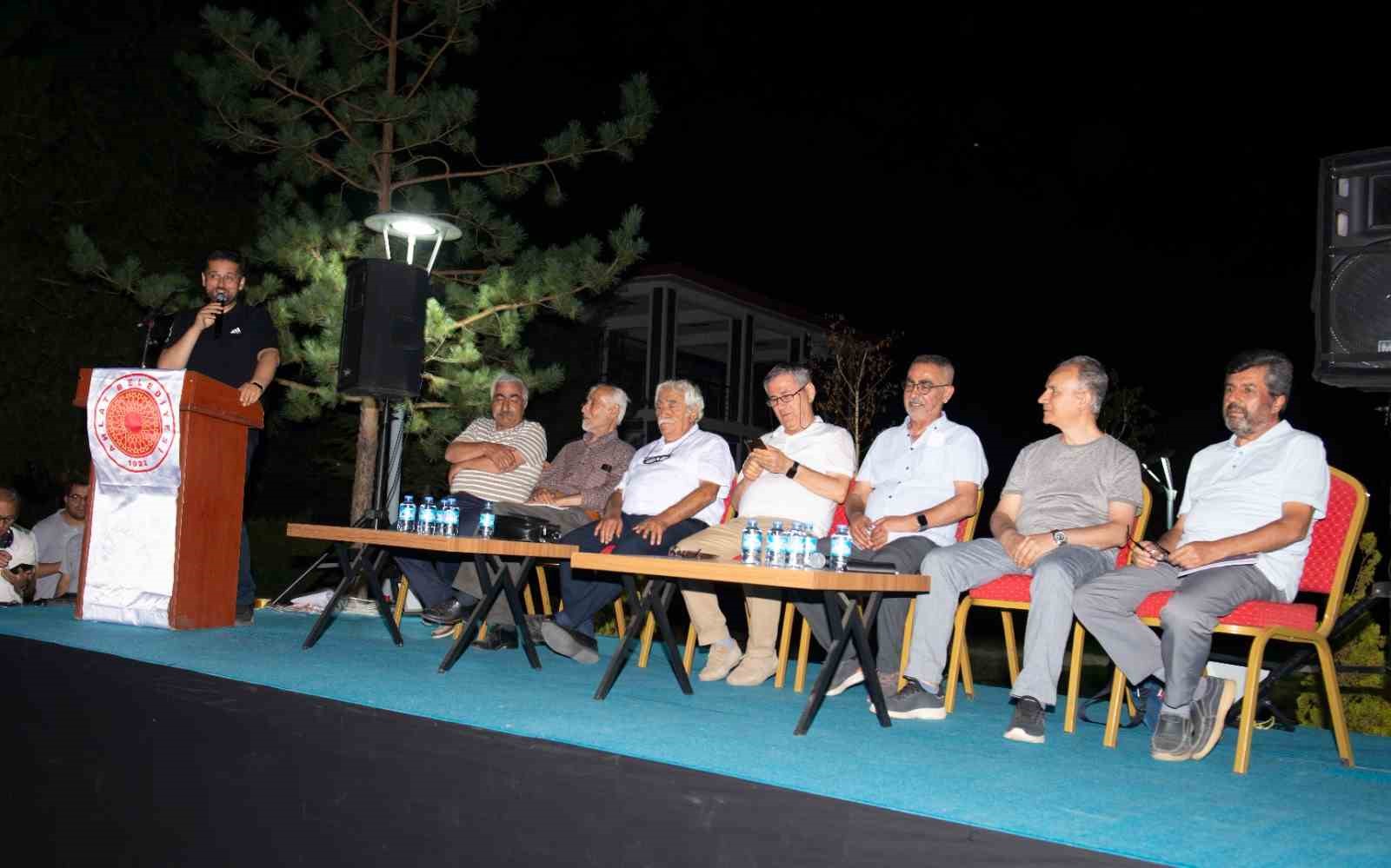 Ahlat’ta Şiirle Bütünleşen Gece (2)