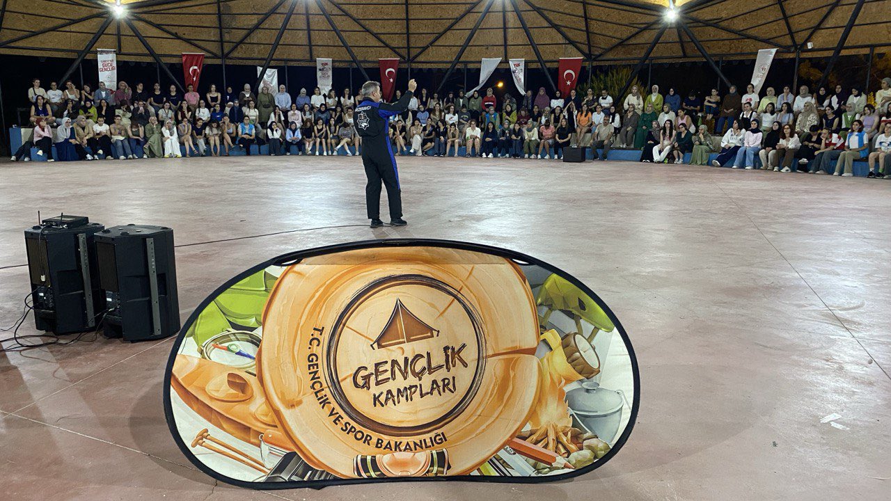 Alper Gezeravcı Osmaniye’de İlham Verdi2