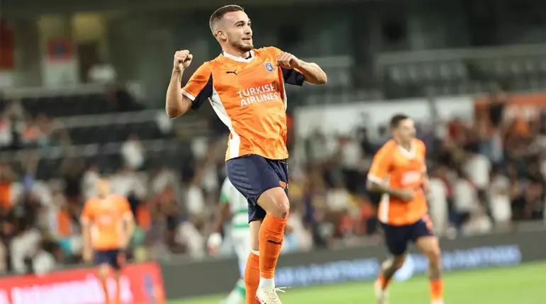 Başakşehir Fırtına Gibi 4 0'Lık Zafer3