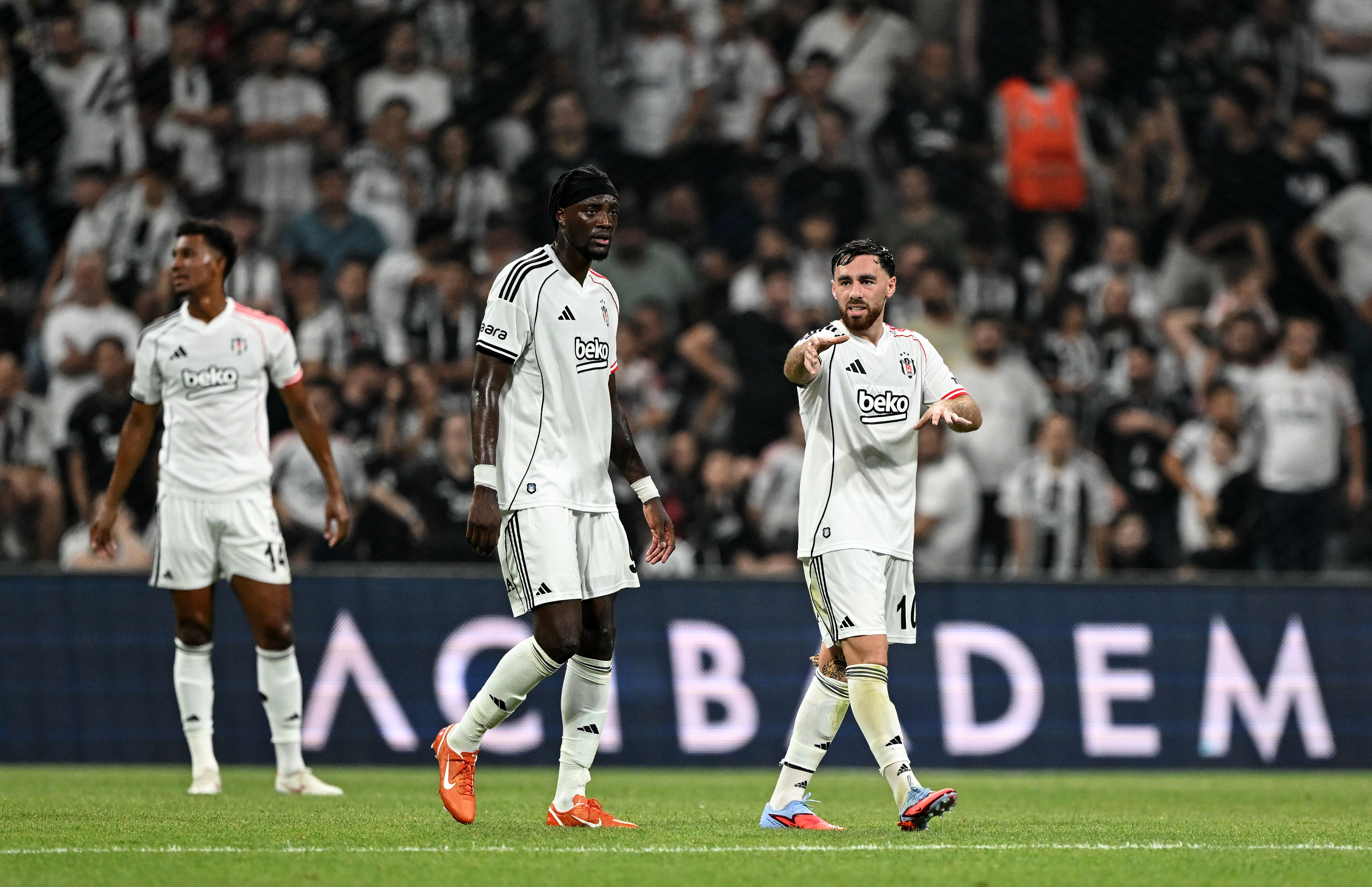 Beşiktaş Shakhtar3