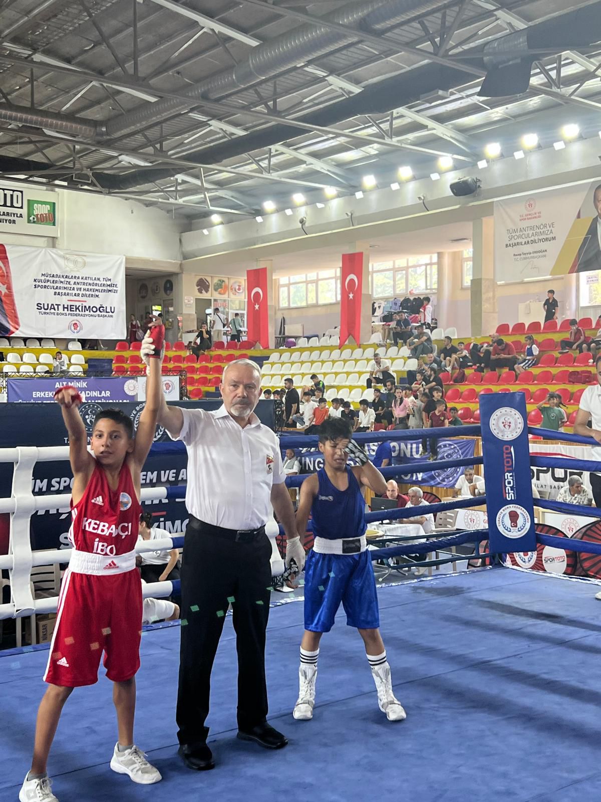 Beyazıt Mıdık’tan Boks Ringinde Büyük Zafer (1)