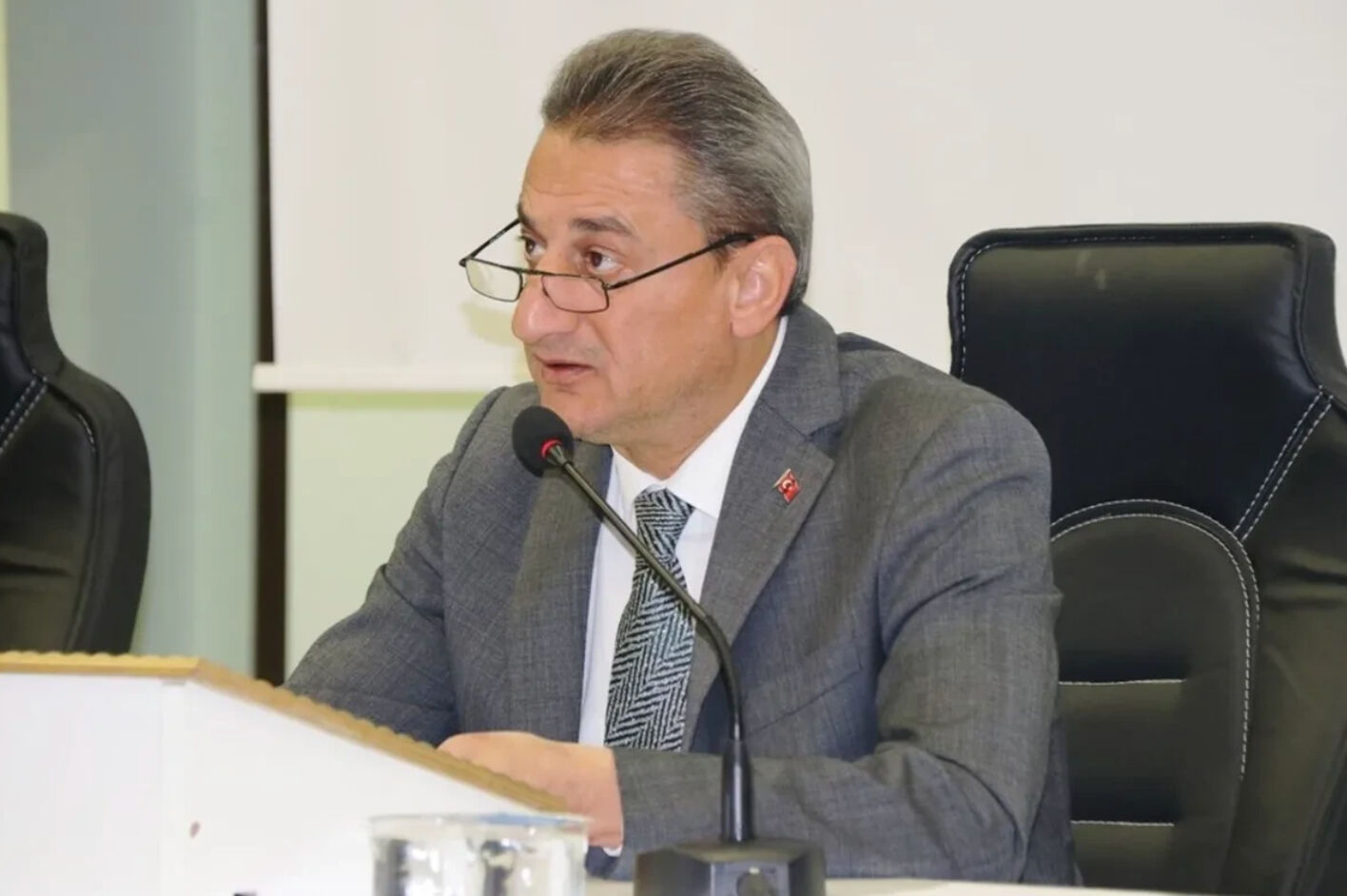 Erol Karaömeroğlu Kimdir3