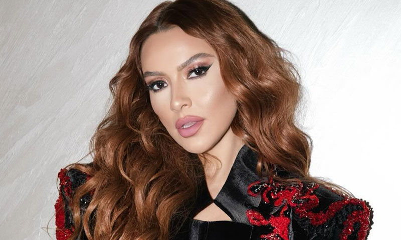 Esmer Hadise2