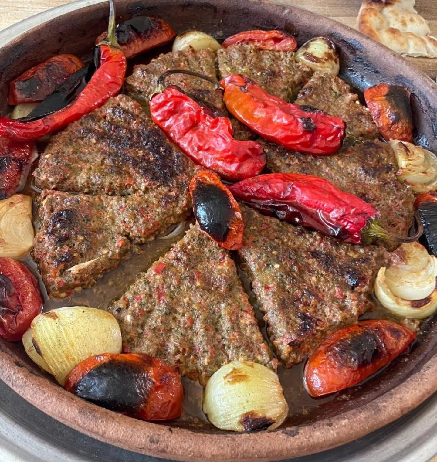 Hatay’ın Meşhur Tepsi Kebabı Tanıtım Rekoru Kırıyor