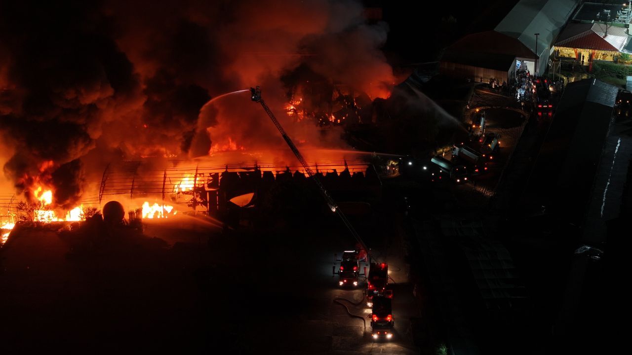 İstanbul Çekmeköy Yangın1