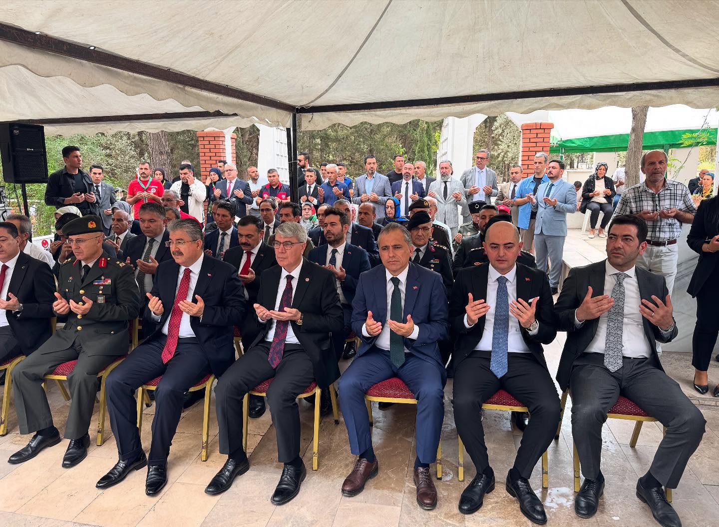 Milletvekili Seydi Gülsoy’dan 15 Temmuz Şehitlik Ziyareti2