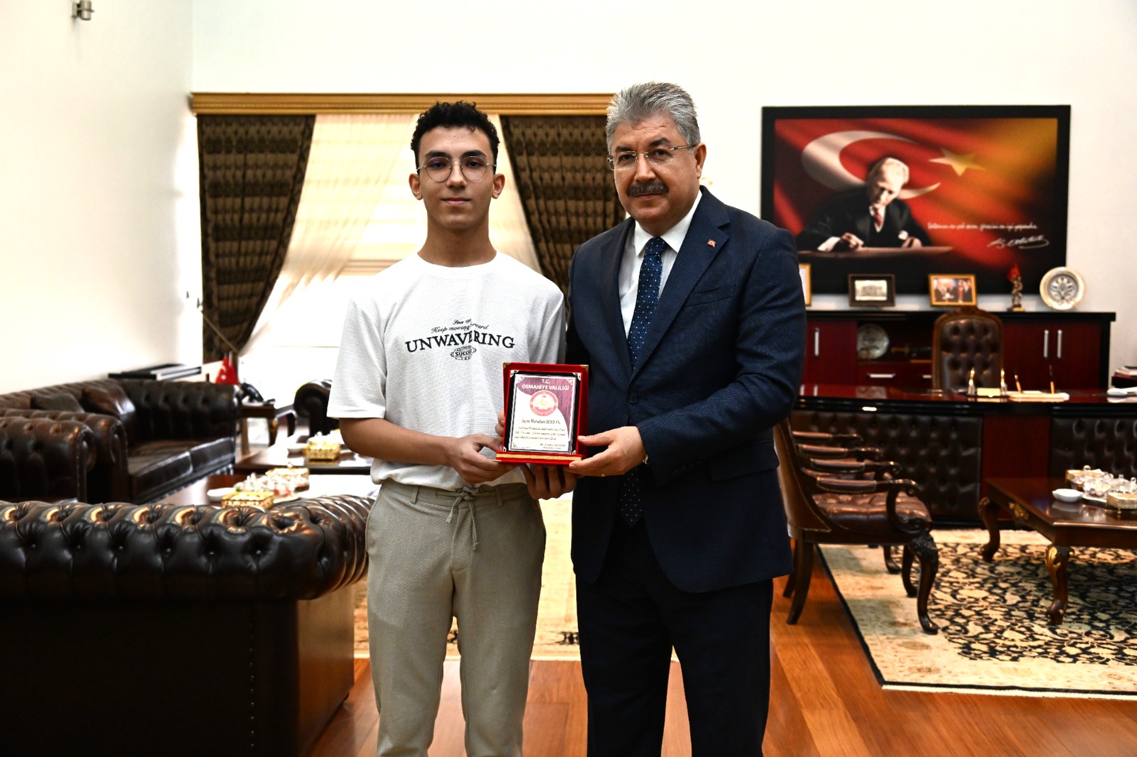 Osmaniye Valisi’nden Lgs Birincilerine Plaket3