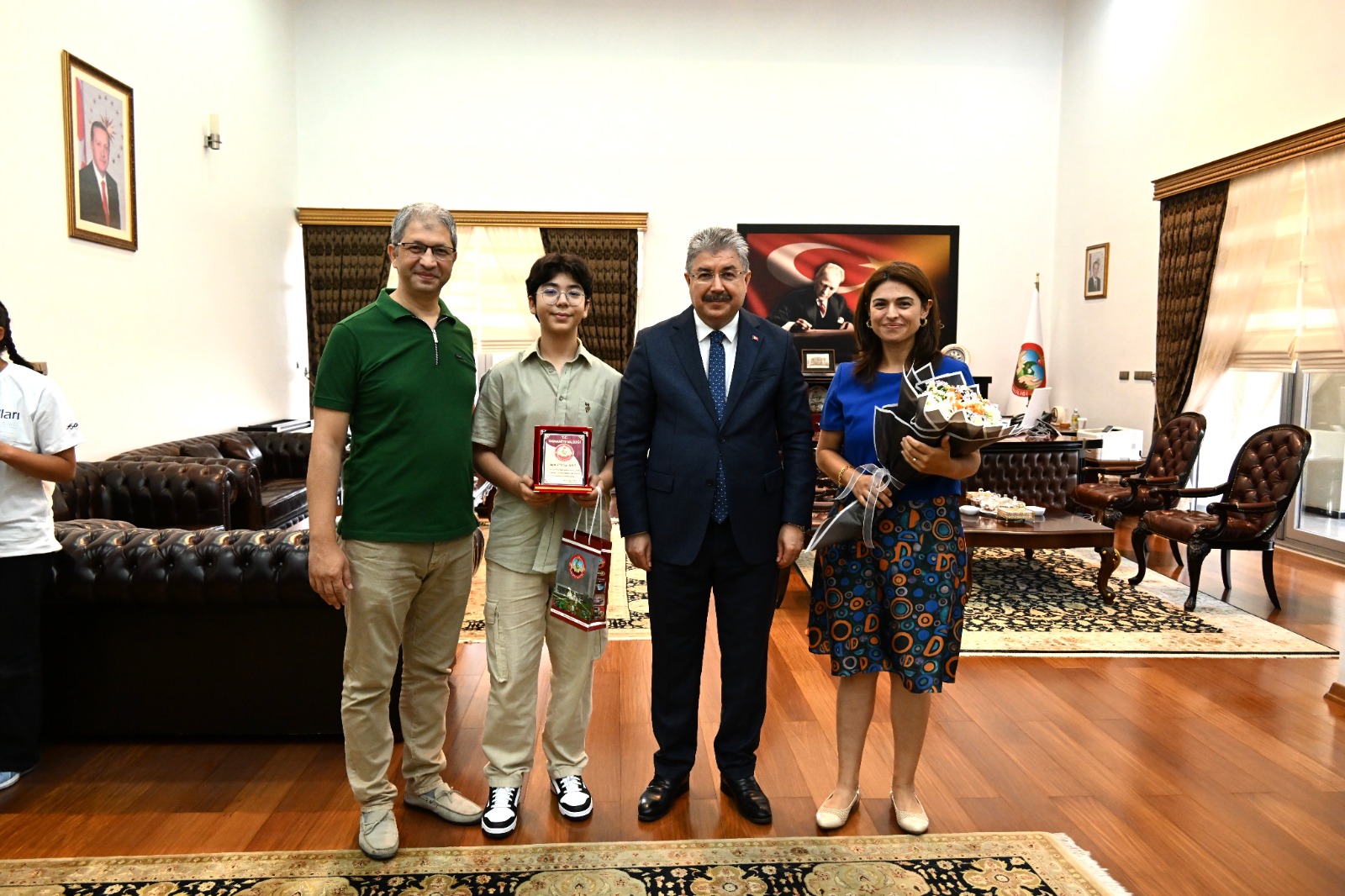 Osmaniye Valisi’nden Lgs Birincilerine Plaket6