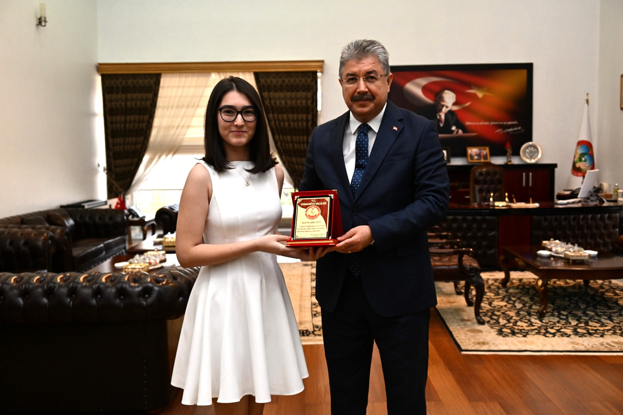 Osmaniye Valisi’nden Lgs Birincilerine Plaket7