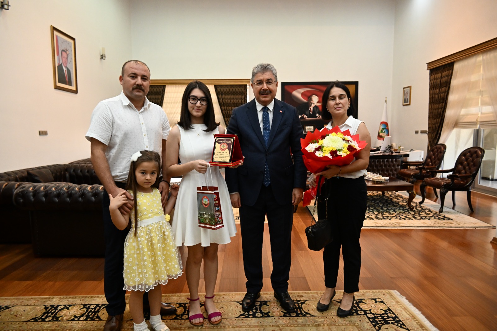 Osmaniye Valisi’nden Lgs Birincilerine Plaket8