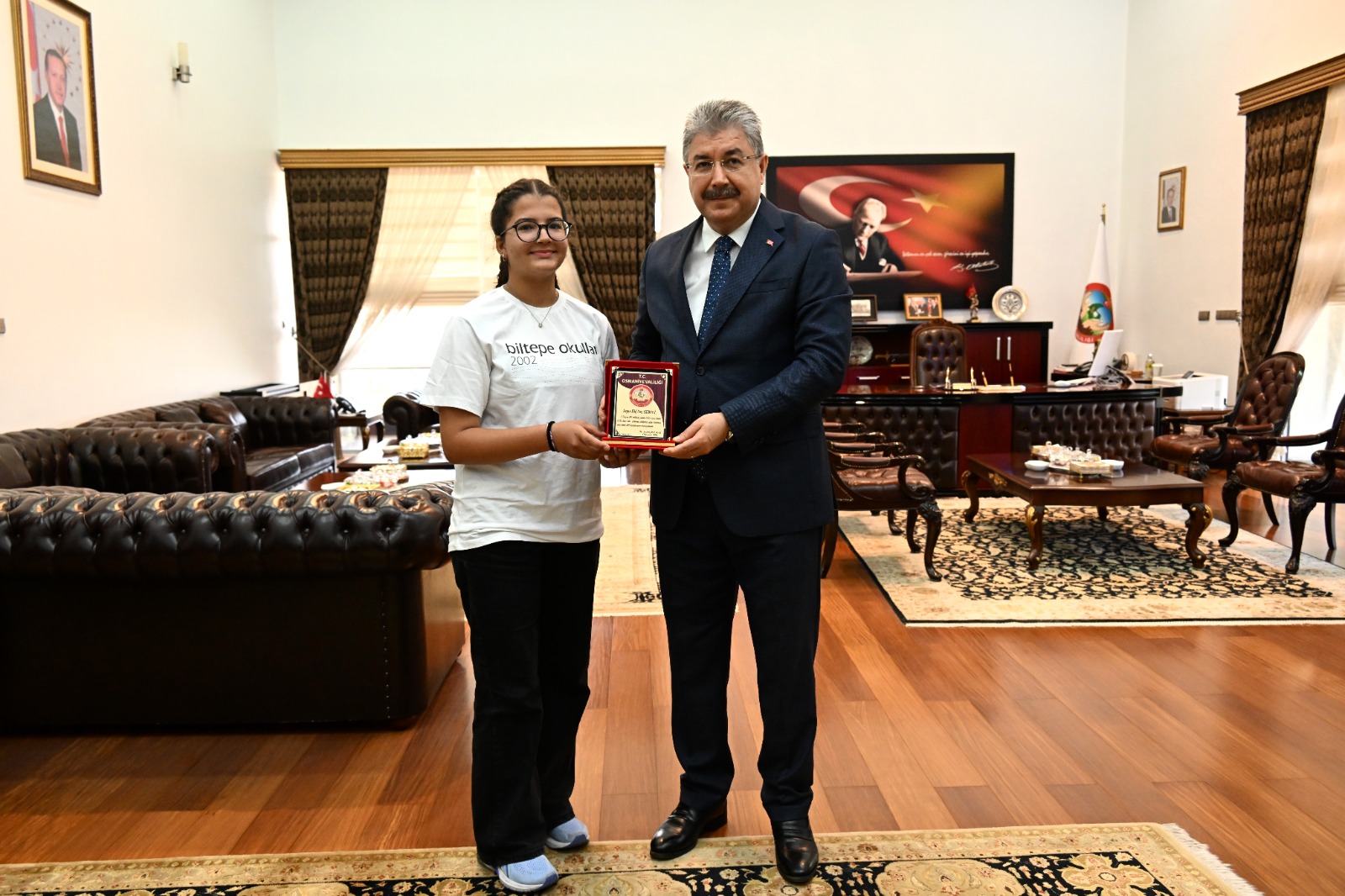 Osmaniye Valisi’nden Lgs Birincilerine Plaket9